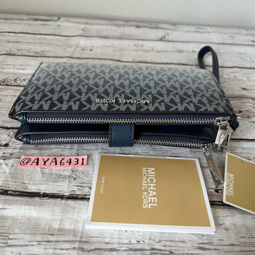 Michael Kors Jet set travel large double zip wristlet🎈🎈 - Picture 4 of 9